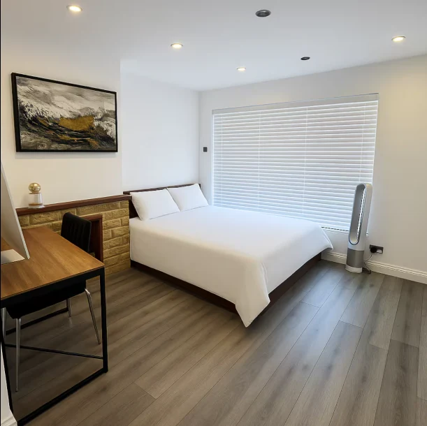 One Bedroom Apartment on Whitehall photo 3